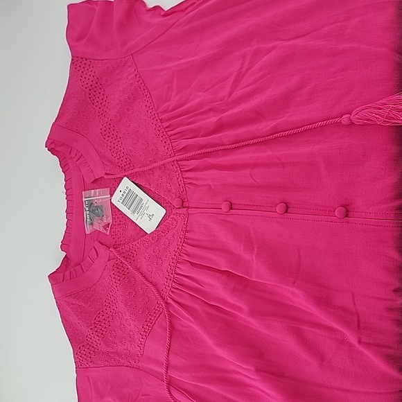 New Torrid Women’s Torrid Tie-Front Flutter Cap Sleeve Blouse Hot Pink Sz 2 - Picture 7 of 7